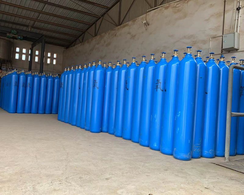 昆明氣瓶必須存放陰涼、干燥、遠離熱源的房間